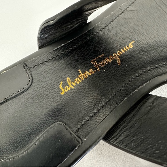 Salvatore Ferragamo Enfola Black Leather Sandals Slip On Flats Size 8C - Picture 8 of 16